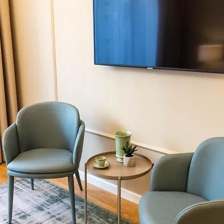 Casa Marina & Affittacamere 4*